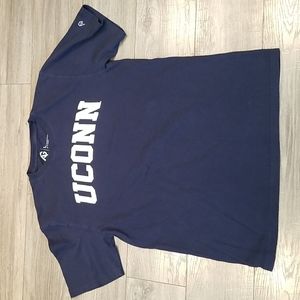 Alta Garcia Apparel UCONN Unisex tshirt sz L good condition